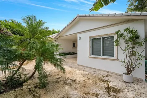 433 E Dilido Drive Miami Beach FL 33139