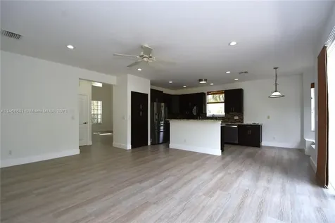 203 La Costa Lane Weston FL 33326