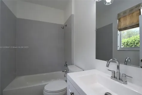 203 La Costa Lane Weston FL 33326