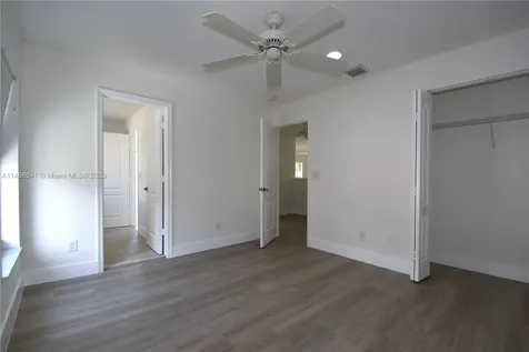 203 La Costa Lane Weston FL 33326