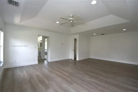 203 La Costa Lane Weston FL 33326