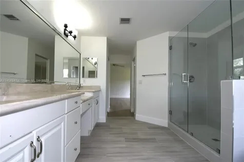 203 La Costa Lane Weston FL 33326