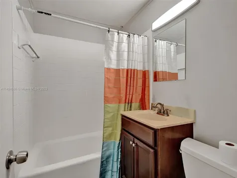 740 SW 10th Street Pompano Beach FL 33060