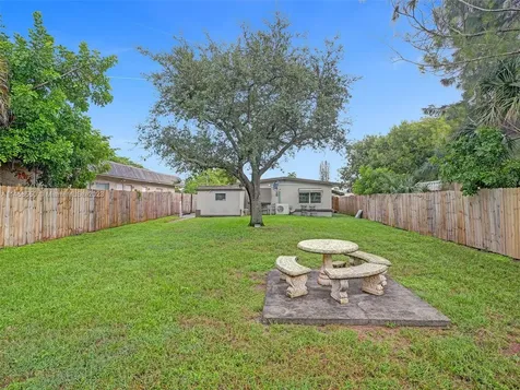 740 SW 10th Street Pompano Beach FL 33060