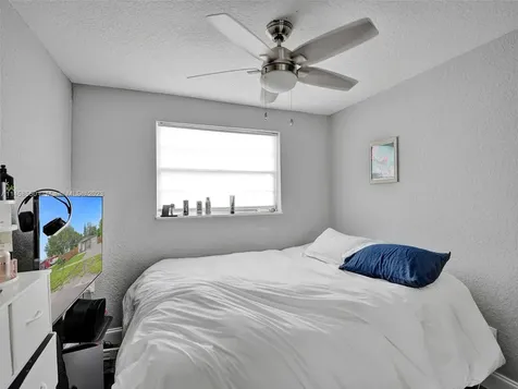 740 SW 10th Street Pompano Beach FL 33060