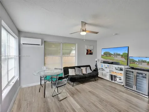 740 SW 10th Street Pompano Beach FL 33060