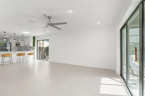 8520 Casa Del Lago Boca Raton FL 33433