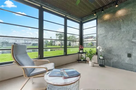 8520 Casa Del Lago Boca Raton FL 33433