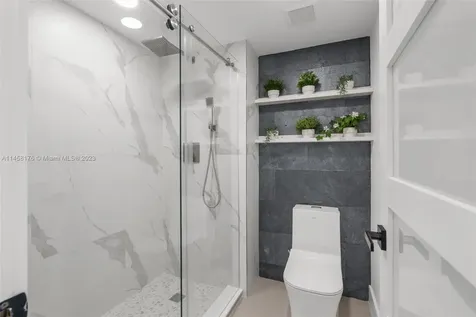 8520 Casa Del Lago Boca Raton FL 33433