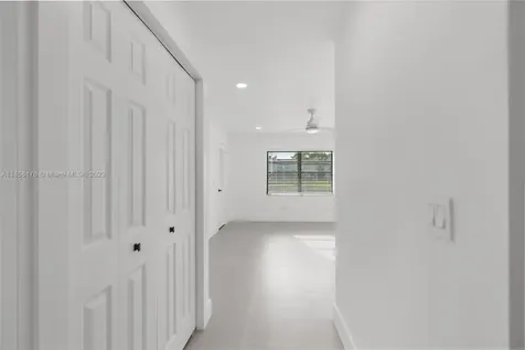 8520 Casa Del Lago Boca Raton FL 33433