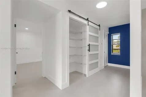 8520 Casa Del Lago Boca Raton FL 33433