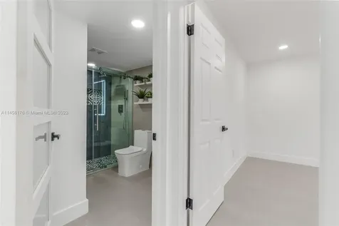 8520 Casa Del Lago Boca Raton FL 33433