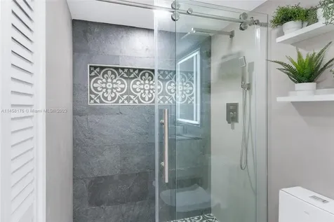 8520 Casa Del Lago Boca Raton FL 33433