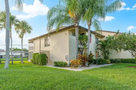 8520 Casa Del Lago Boca Raton FL 33433