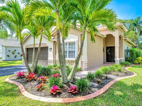 4035 Palm Place Weston FL 33331