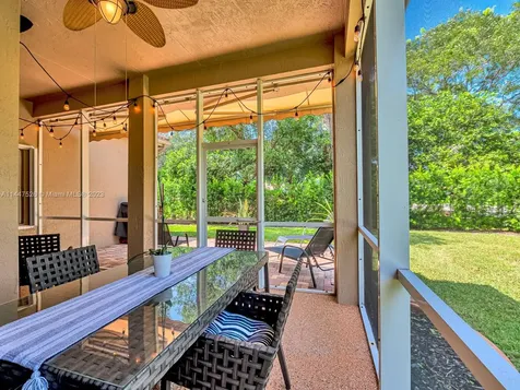 4035 Palm Place Weston FL 33331