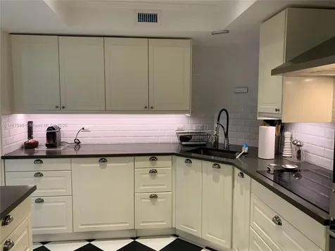200 Ocean Lane Drive Key Biscayne FL 33149