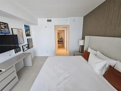 4111 S Ocean Drive Hollywood FL 33019