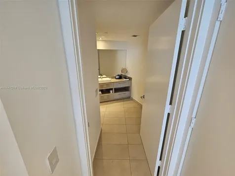 4111 S Ocean Drive Hollywood FL 33019