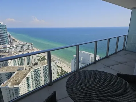 4111 S Ocean Drive Hollywood FL 33019
