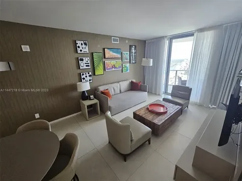 4111 S Ocean Drive Hollywood FL 33019