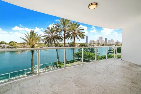 20201 E Country Club Drive Aventura FL 33180