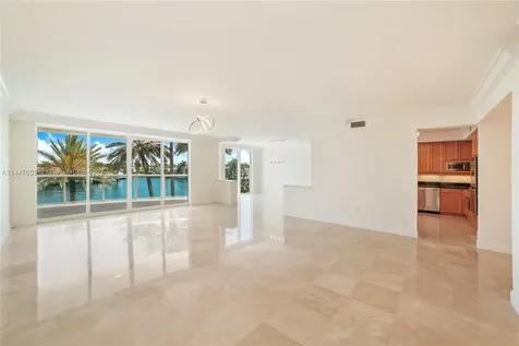 20201 E Country Club Drive Aventura FL 33180