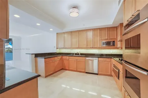 20201 E Country Club Drive Aventura FL 33180