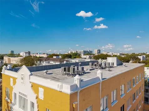 440 SW 5th Avenue Miami FL 33130