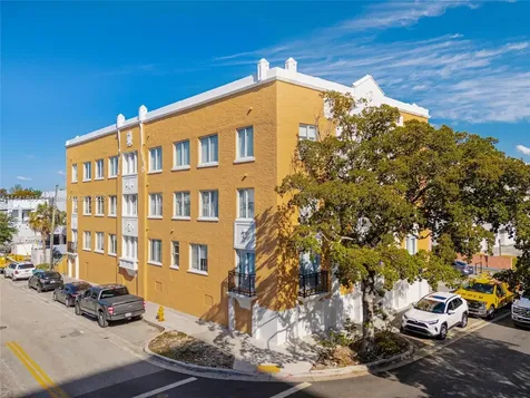 440 SW 5th Avenue Miami FL 33130