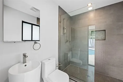 4131 NE 26th Avenue Fort Lauderdale FL 33308