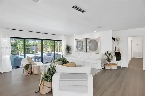 13824 SW 83rd Court Palmetto Bay FL 33158