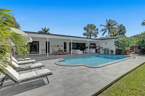 13824 SW 83rd Court Palmetto Bay FL 33158