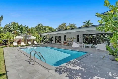 13824 SW 83rd Court Palmetto Bay FL 33158
