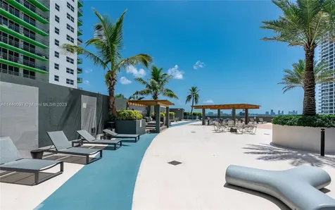 1750 N Bayshore Drive Miami FL 33132