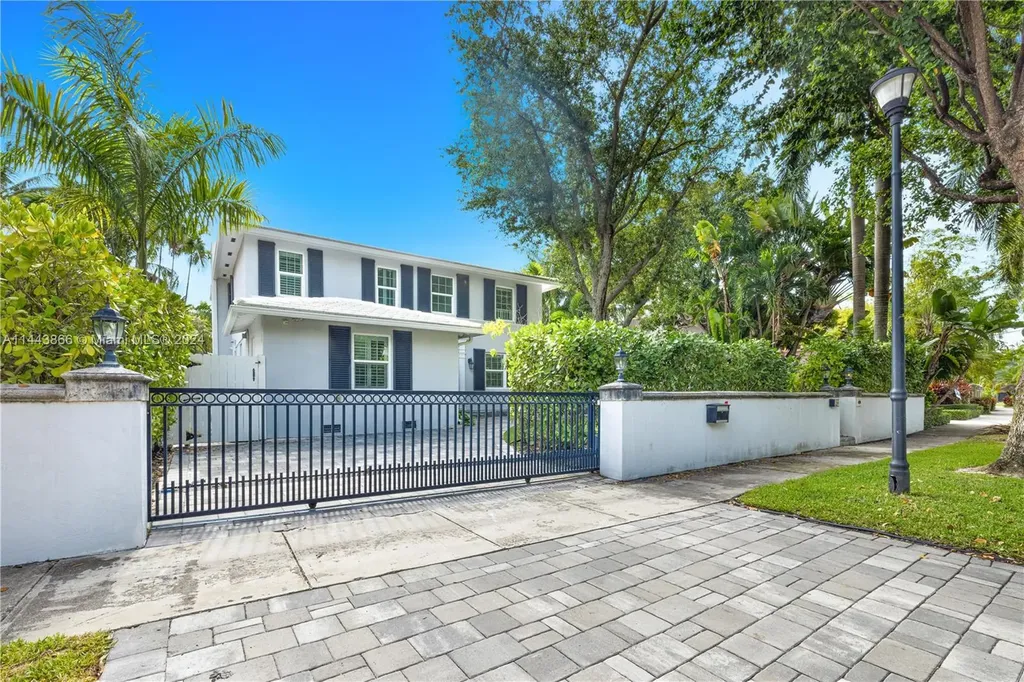 4531 N Bay Road Miami Beach FL 33140