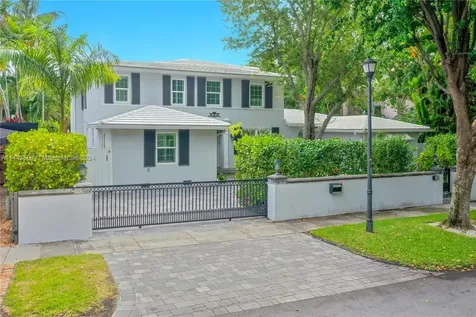 4531 N Bay Road Miami Beach FL 33140