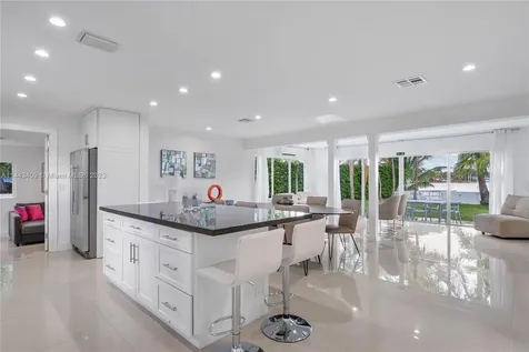 2531 NE 209th Terrace Aventura FL 33180