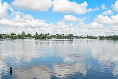 2531 NE 209th Terrace Aventura FL 33180