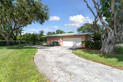 8201 SW 164th Street Palmetto Bay FL 33157