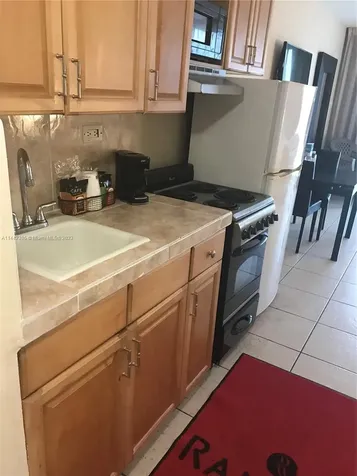 19201 Collins Avenue Sunny Isles Beach FL 33160