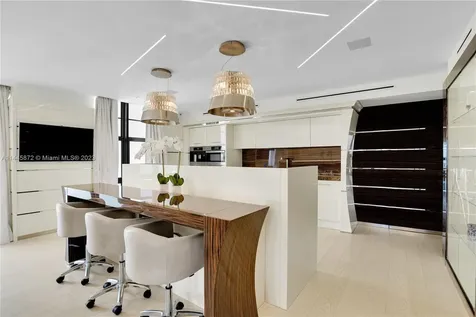 5500 Collins Avenue Miami Beach FL 33140
