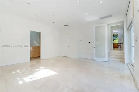 51 Island Drive Key Biscayne FL 33149