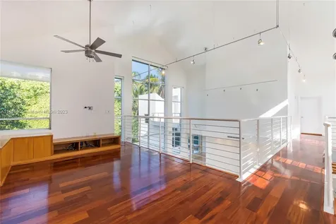 51 Island Drive Key Biscayne FL 33149