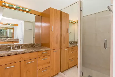 51 Island Drive Key Biscayne FL 33149