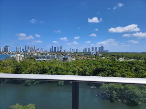 16385 Biscayne Boulevard North Miami Beach FL 33160