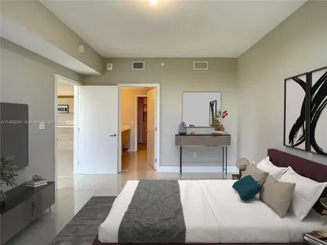 16385 Biscayne Boulevard North Miami Beach FL 33160