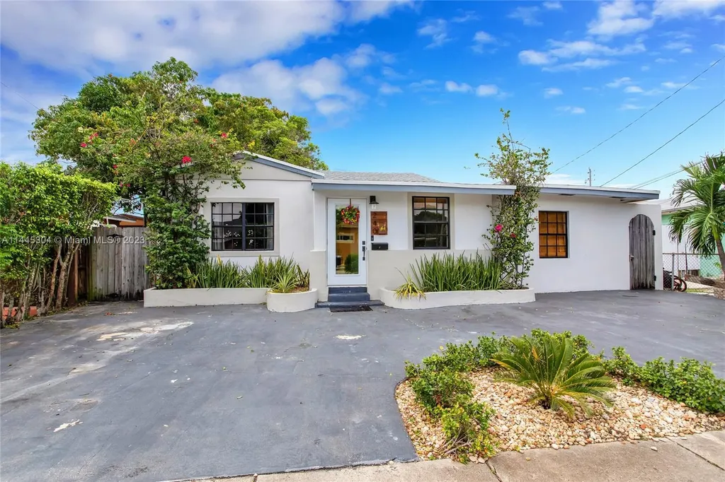 240 NW 48th Place Miami FL 33126