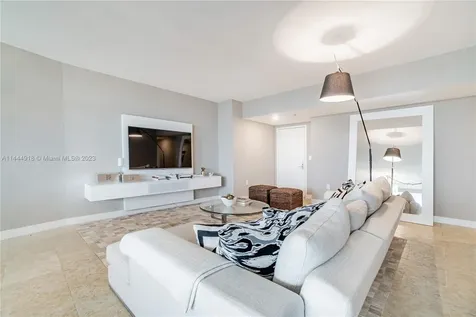 400 Alton Road Miami Beach FL 33139