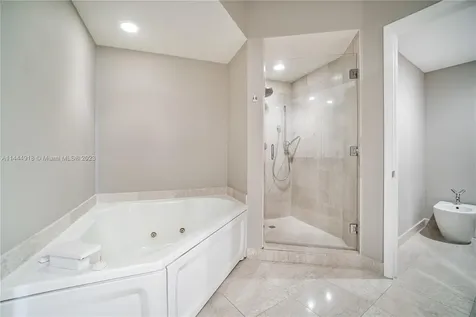 400 Alton Road Miami Beach FL 33139